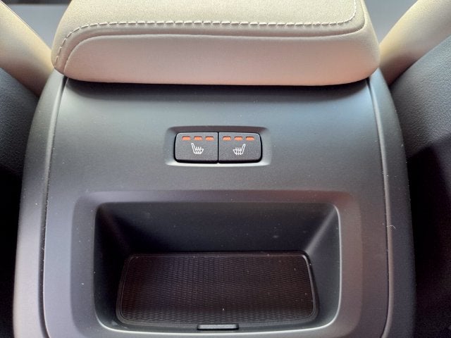 2027 Volvo XC60 B5 Plus