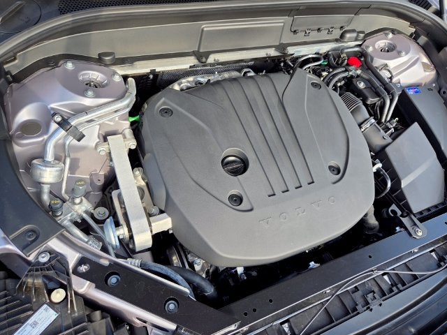 2027 Volvo XC60 B5 Plus