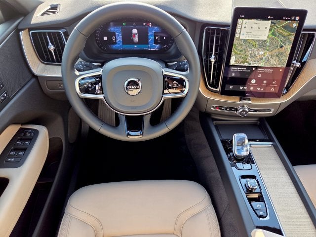 2027 Volvo XC60 B5 Core