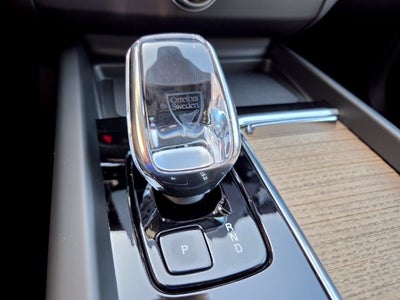 2027 Volvo XC60 B5 Core