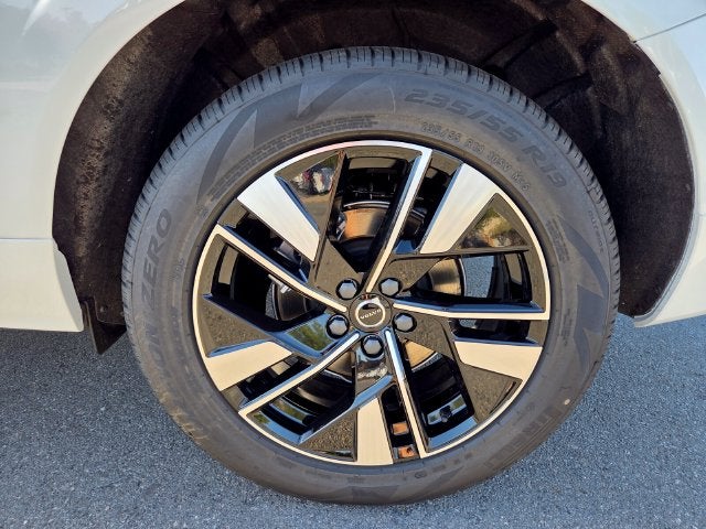 2027 Volvo XC60 B5 Core