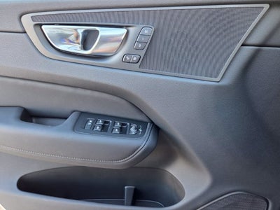 2027 Volvo XC60 B5 Core