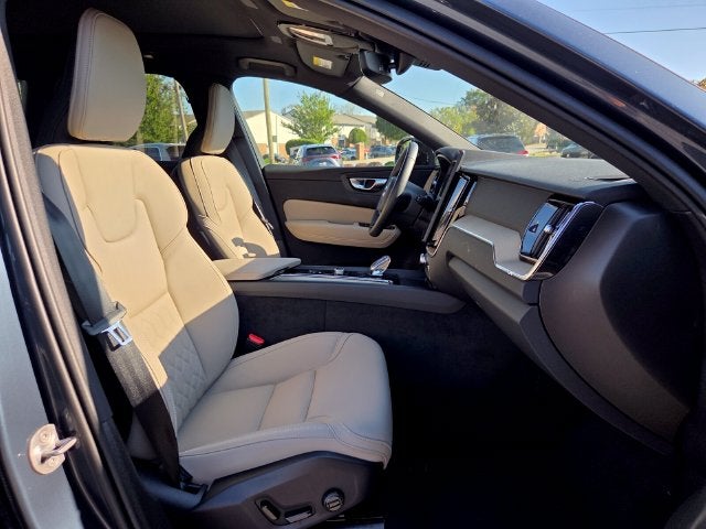 2027 Volvo XC60 B5 Core