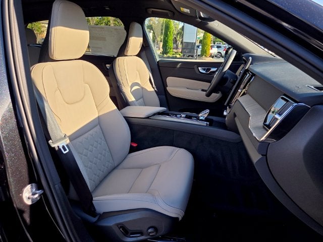 2027 Volvo XC60 B5 Core