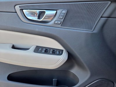 2027 Volvo XC60 B5 Core