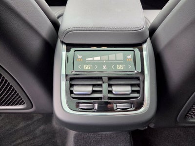 2027 Volvo XC60 B5 Ultra
