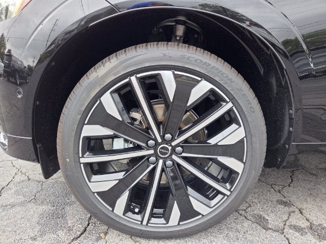 2027 Volvo XC60 B5 Ultra