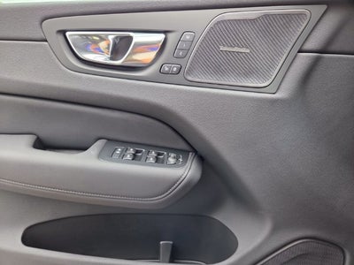 2027 Volvo XC60 B5 Ultra