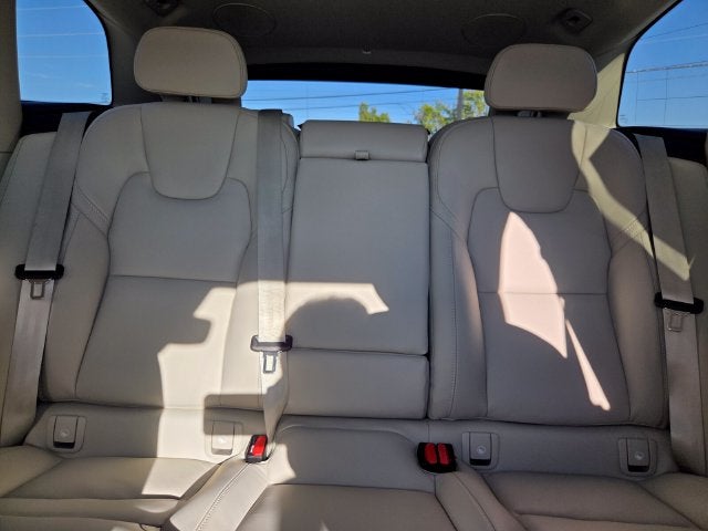 2027 Volvo XC60 B5 Ultra