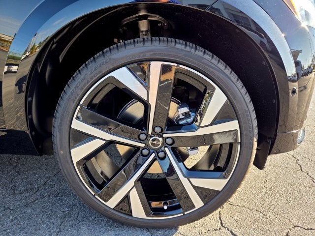 2027 Volvo XC60 B5 Ultra