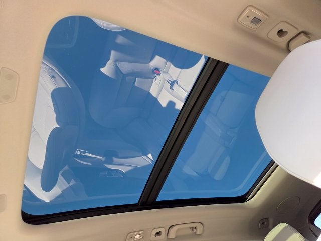 2027 Volvo XC60 B5 Ultra