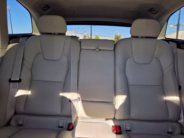 2027 Volvo XC60 B5 Ultra