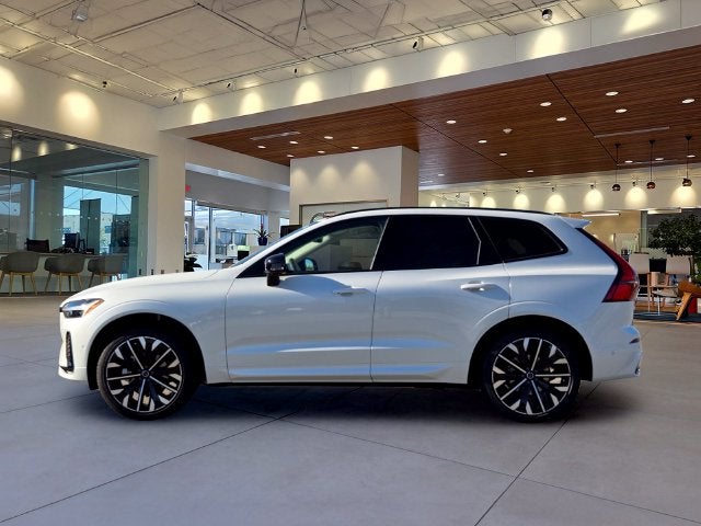 2027 Volvo XC60 B5 Ultra
