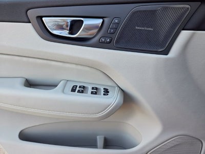 2027 Volvo XC60 B5 Ultra