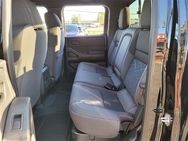 2026 Nissan Frontier SV DARK ARMOR 4WD