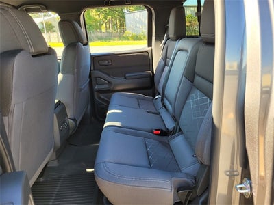 2026 Nissan Frontier SV DARK ARMOR 4WD