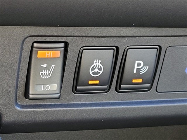 2026 Nissan Frontier SV DARK ARMOR 4WD