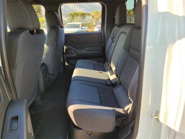 2026 Nissan Frontier SV DARK ARMOR 4WD