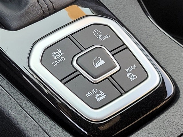 2026 Nissan Frontier SV 4WD