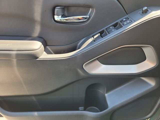 2026 Nissan Frontier SV 4WD