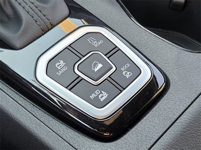 2026 Nissan Frontier SV DARK ARMOR 4WD