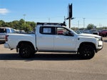 2026 Nissan Frontier SV DARK ARMOR 4WD