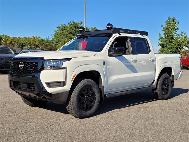 2026 Nissan Frontier SV DARK ARMOR 4WD