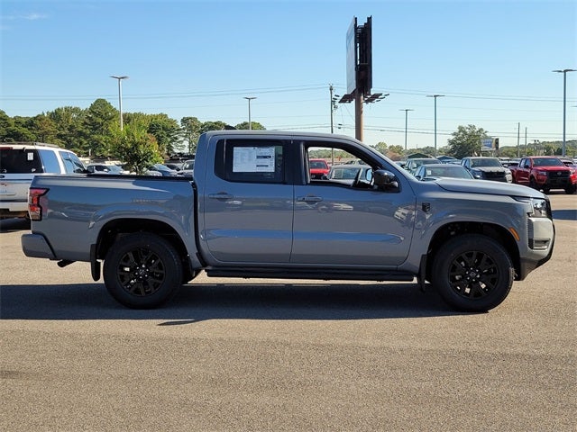 2026 Nissan Frontier SV DARK ARMOR 4WD