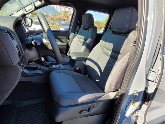 2026 Nissan Frontier SV DARK ARMOR 4WD