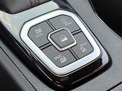 2026 Nissan Frontier SV DARK ARMOR 4WD