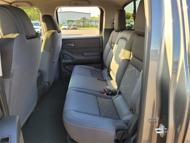 2026 Nissan Frontier SV 4WD