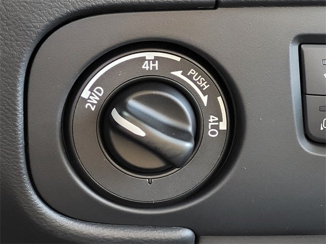 2026 Nissan Frontier SV 4WD