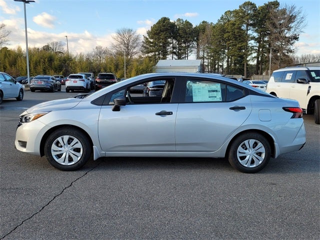 2025 Nissan Versa 1.6 S