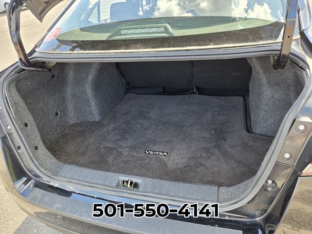 2023 Nissan Versa 1.6 SV
