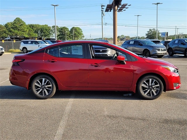 2025 Nissan Versa 1.6 SV