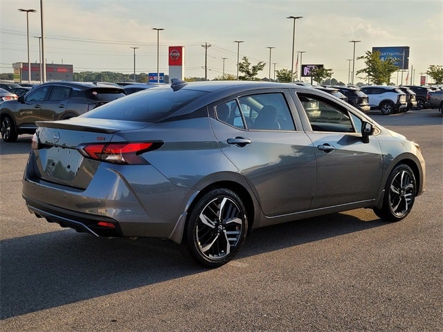 2025 Nissan Versa 1.6 SR