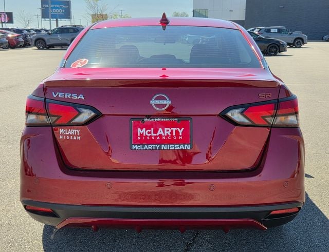 2025 Nissan Versa 1.6 SR