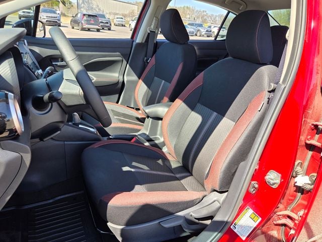 2025 Nissan Versa 1.6 SR