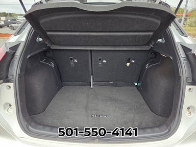 2022 Nissan Kicks SR