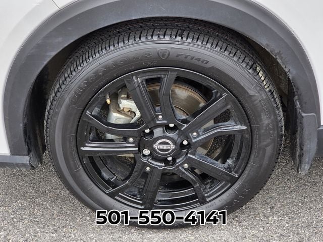 2022 Nissan Kicks SR