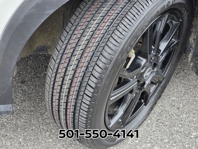 2022 Nissan Kicks SR