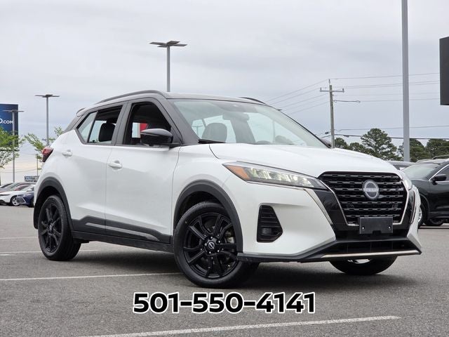 2022 Nissan Kicks SR