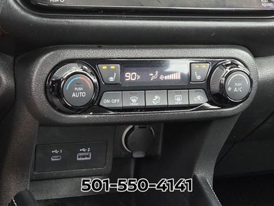 2022 Nissan Kicks SR