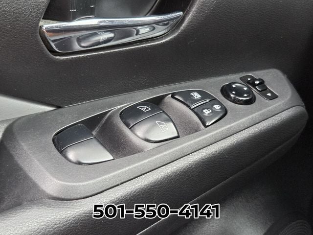 2022 Nissan Kicks SR