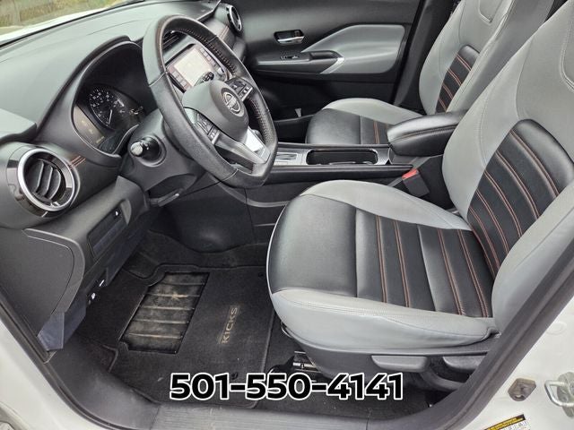 2022 Nissan Kicks SR