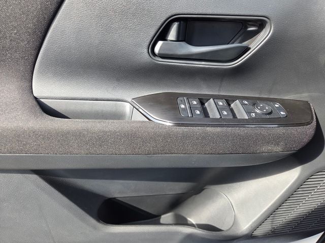 2027 Nissan Kicks S
