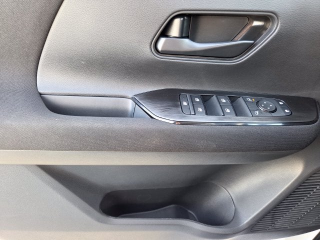 2027 Nissan Kicks S