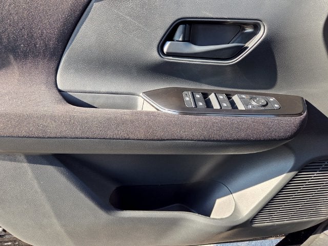2027 Nissan Kicks S