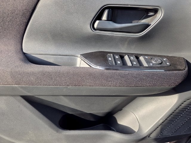 2027 Nissan Kicks S
