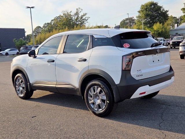 2027 Nissan Kicks S